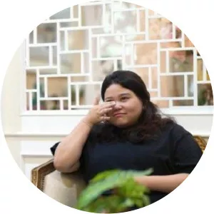 Adinda Fatima - Taufik Savalas' daughter