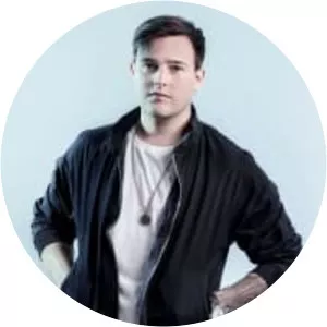 Adrian Jørgensen - Singer