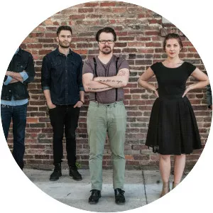 Adrian+Meredith - Musical group