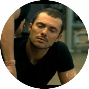 adriano toloza توگان تی شی را