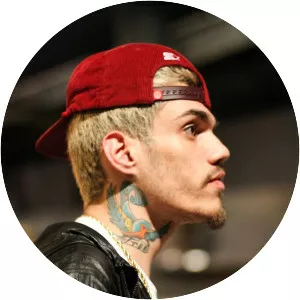 Adriel de Menezes - Rapper