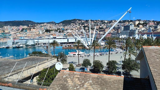 Affiliato Tecnocasa Studio Genova Centro S.R.L. - 