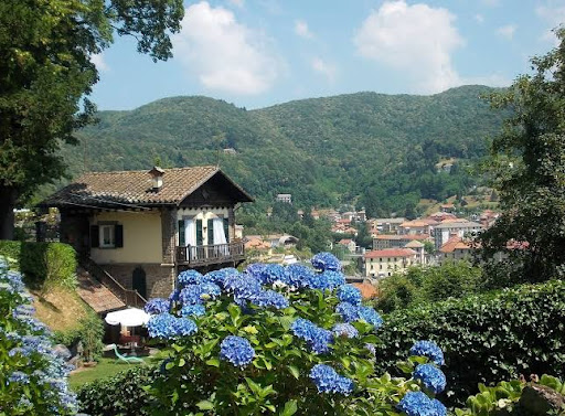 Affittacamere Dall'Acquarone - Lodging in Masone, Italy