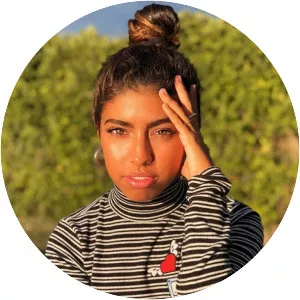 África Adalia - Musical artist