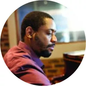 Afrika Mkhize - Pianist