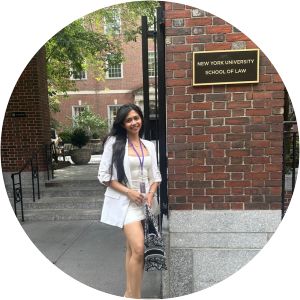 Afshaa Hakim photograph