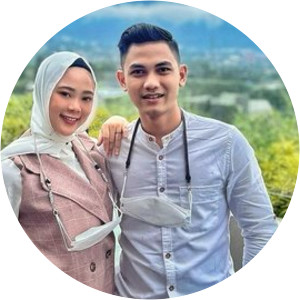 Agnes Cefira - Internet personality