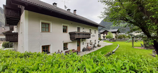 Agriturismo Mairhof - Farmstay in Muhlen in Taufers, Italy
