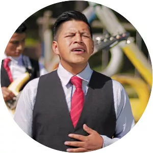 Agrupación Musical Senderos De Luz