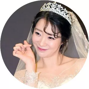 Ahn So-mi - Singer