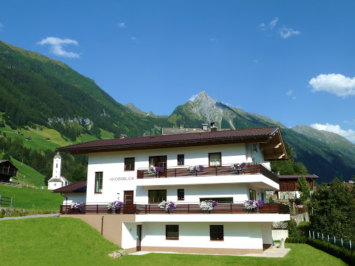 Ahornblick.com - Apartments - Guest house in Brandberg, Tyrol, Austria