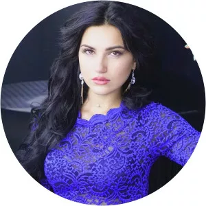 Áine Aura - Musical artist