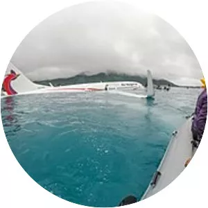 Air Niugini Flight 73 - 