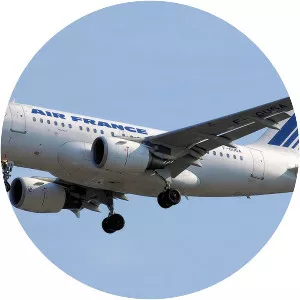 Airbus A318 photograph