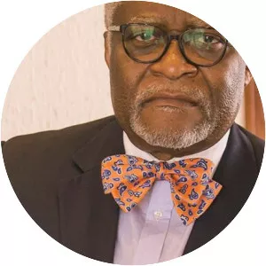 Akere Muna