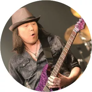 Akio Shimizu - Japanese musical artist