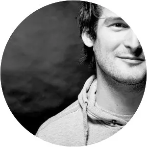 Akkezdet Phiai - Musical group