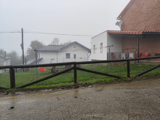 Albergue de Peregrinos de Berducedo - Hostel in Berducedo, Spain
