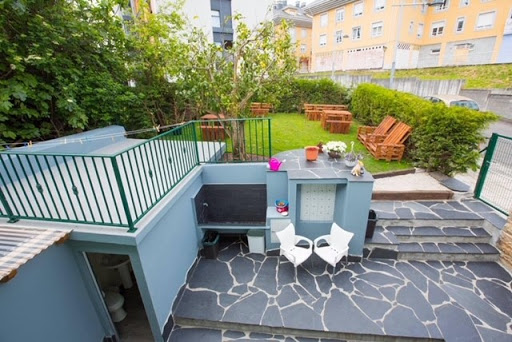 Albergue La Xana - Hostel in La Caridad, Spain