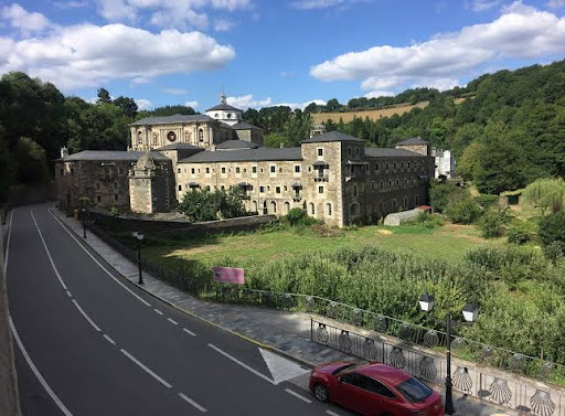 Albergue Val de Samos - Hostel in Samos, Spain