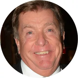 Albert Sharpe - American football player