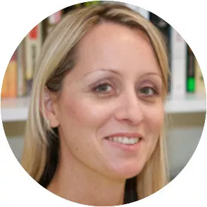 Aleesah Darlison photograph