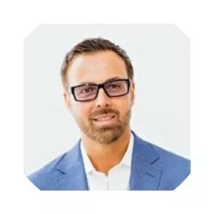 Alek Mirkovich photograph