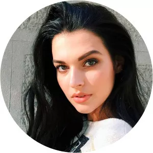 Aleksandra Zotova - Model