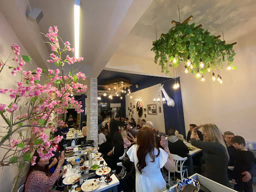 Alen 2 Tek Meyhanesi