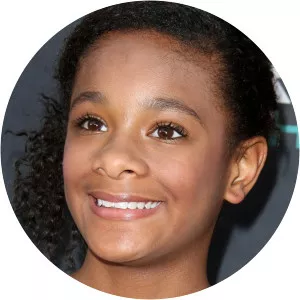 Alena Pitts - Actress