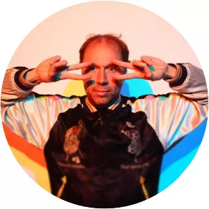 Alex From Tokyo photograph