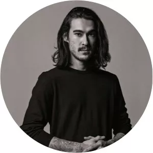 Alex Haupt - TV personality