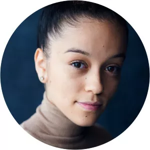 Alex Jarrett - Actress