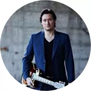 Alex Olivari - Musical artist