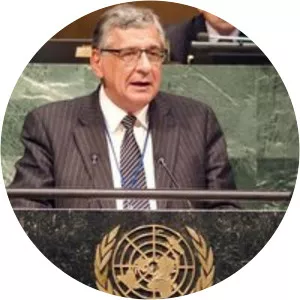 Alex Sceberras Trigona