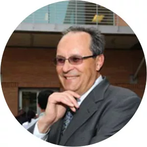 Alexander Raikhel photograph