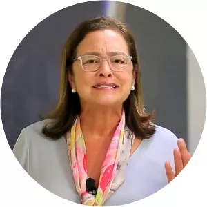 Alexandra Hill Tinoco