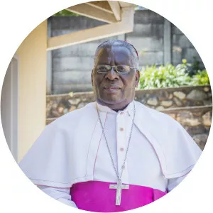 Alexio Churu Muchabaiwa