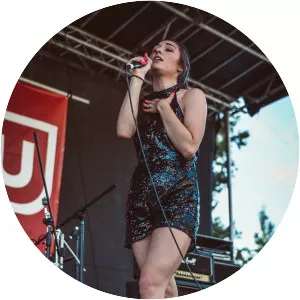 Alexis Donn - Musical artist