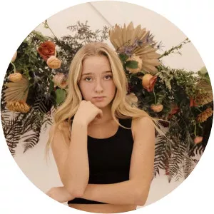 Alexus Oladi - Dancer