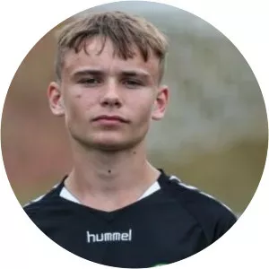 Alfie Saunders - Football player