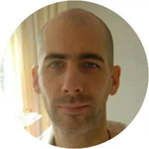 Ali Calderwood - Musical artist