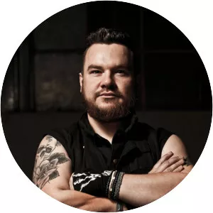 Ali Hutton - Musician