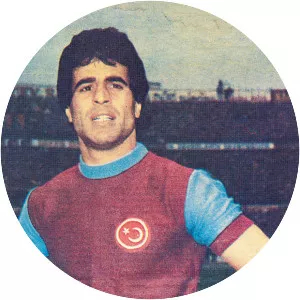 Ali Kemal Denizci - Turkish former association football manager