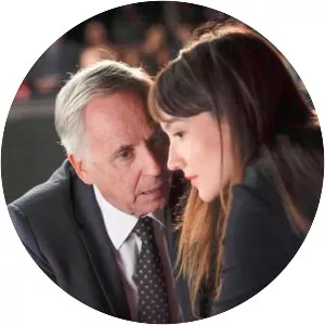 Alice and the Mayor - 2019 ‧ Drama/Comedy-drama ‧ 1h 43m