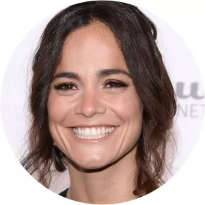 Alice Braga