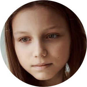 Alina Babak - Actress