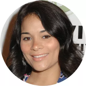 Alisa Reyes - American actress