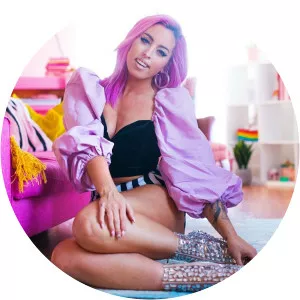 Alisabeth Von Presley - Singer