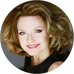 Alison Fraser - American actress